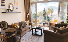 Poseidon's Luxury Apartment