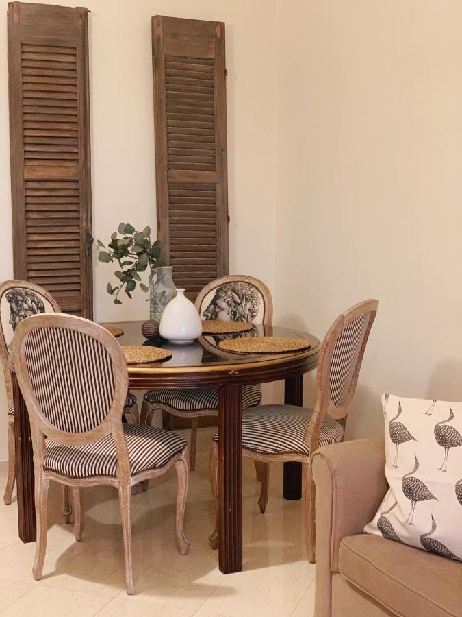 Poseidon's Luxury Apartment Paphos Extérieur photo
