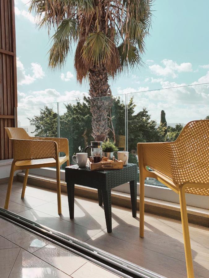Poseidon's Luxury Apartment Paphos Extérieur photo